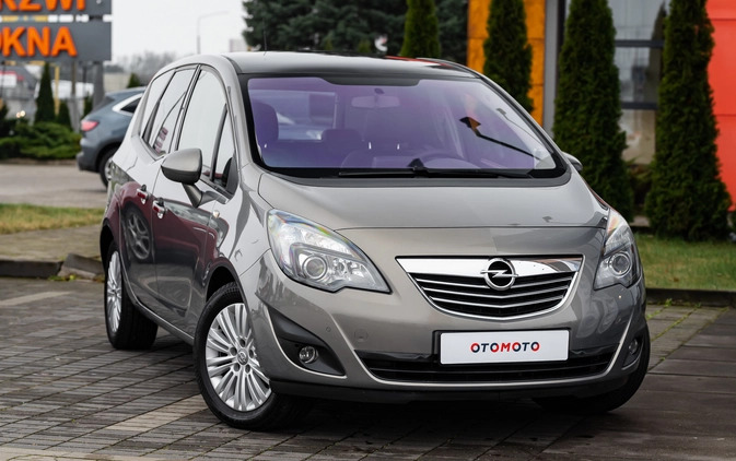 Opel Meriva cena 26700 przebieg: 159000, rok produkcji 2011 z Poznań małe 704